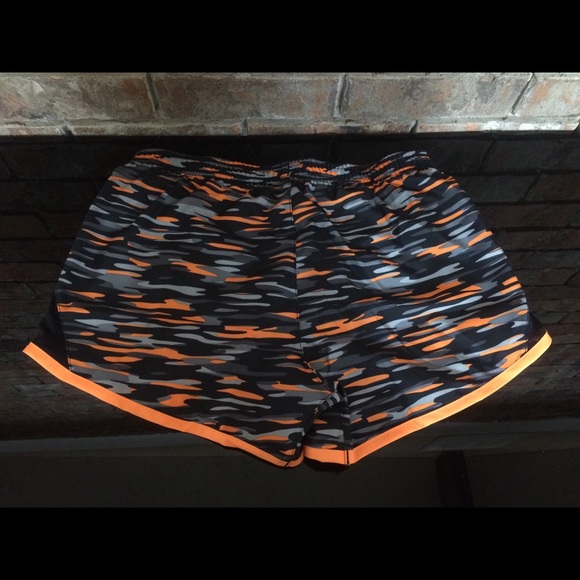 Nike Dri-Fit Running Shorts Black Orange Grey - Picture 3 of 3